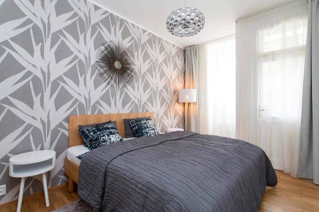 Friendly Private Room In The Sharing Flat 布拉格 外观 照片
